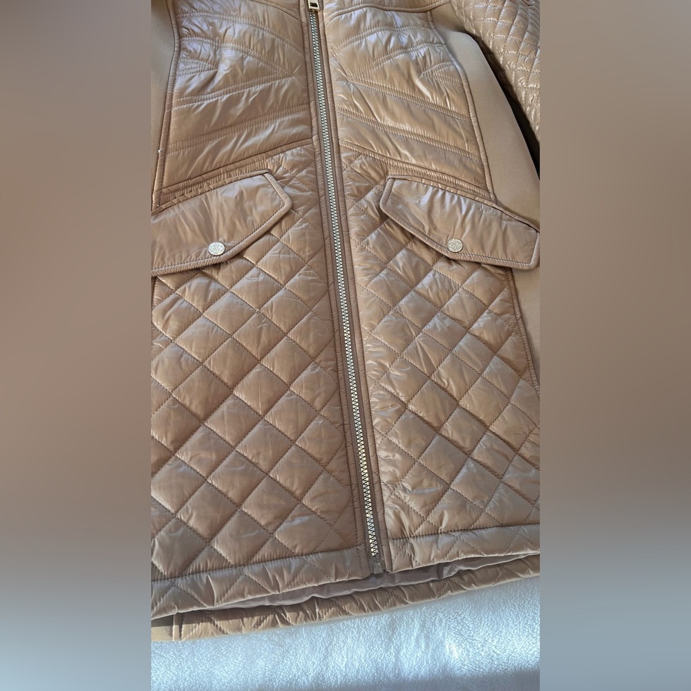 NWOT Michael Kors winter jacket with fur hood - Picture 2 of 10